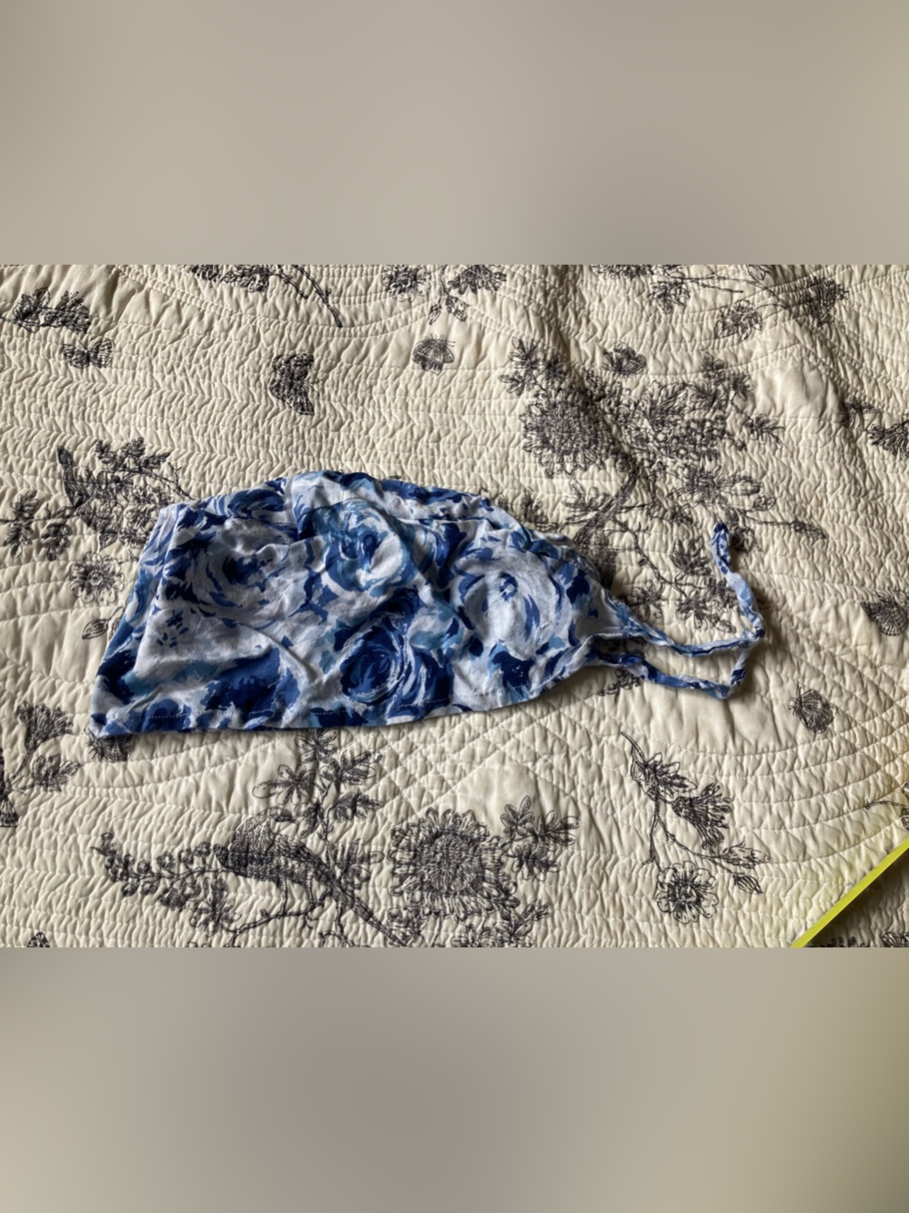 Scrub cap. Blue & white floral